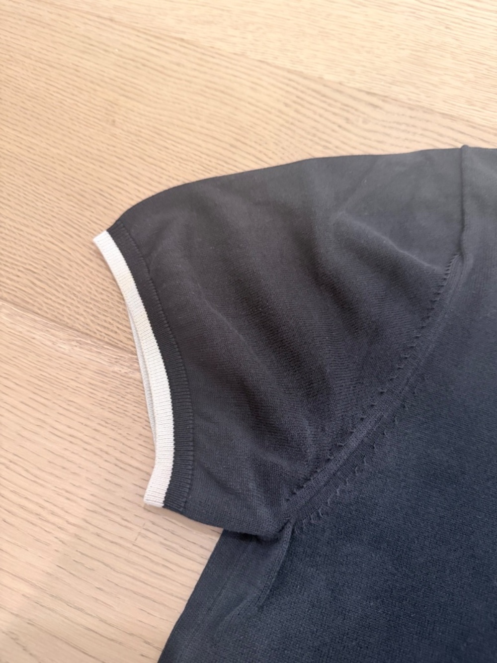 The Tie Bar Black Knit Polo Sweater Shirt White Trim Pocket Large - Picture 3 of 8